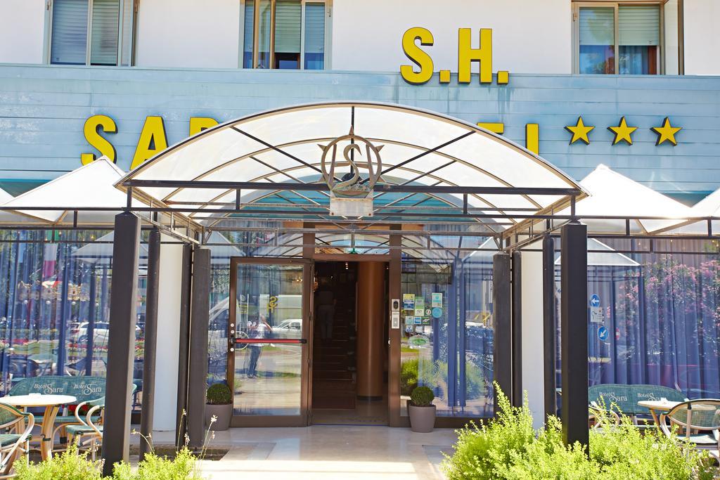 Hotel Sara Каорле Экстерьер фото