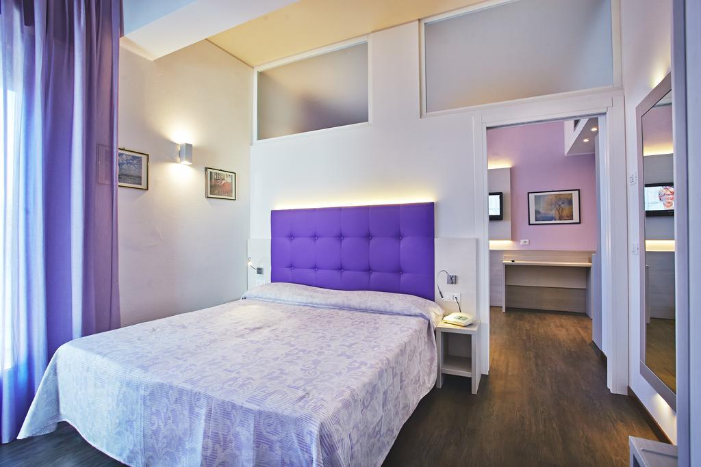 Hotel Sara Каорле Номер фото